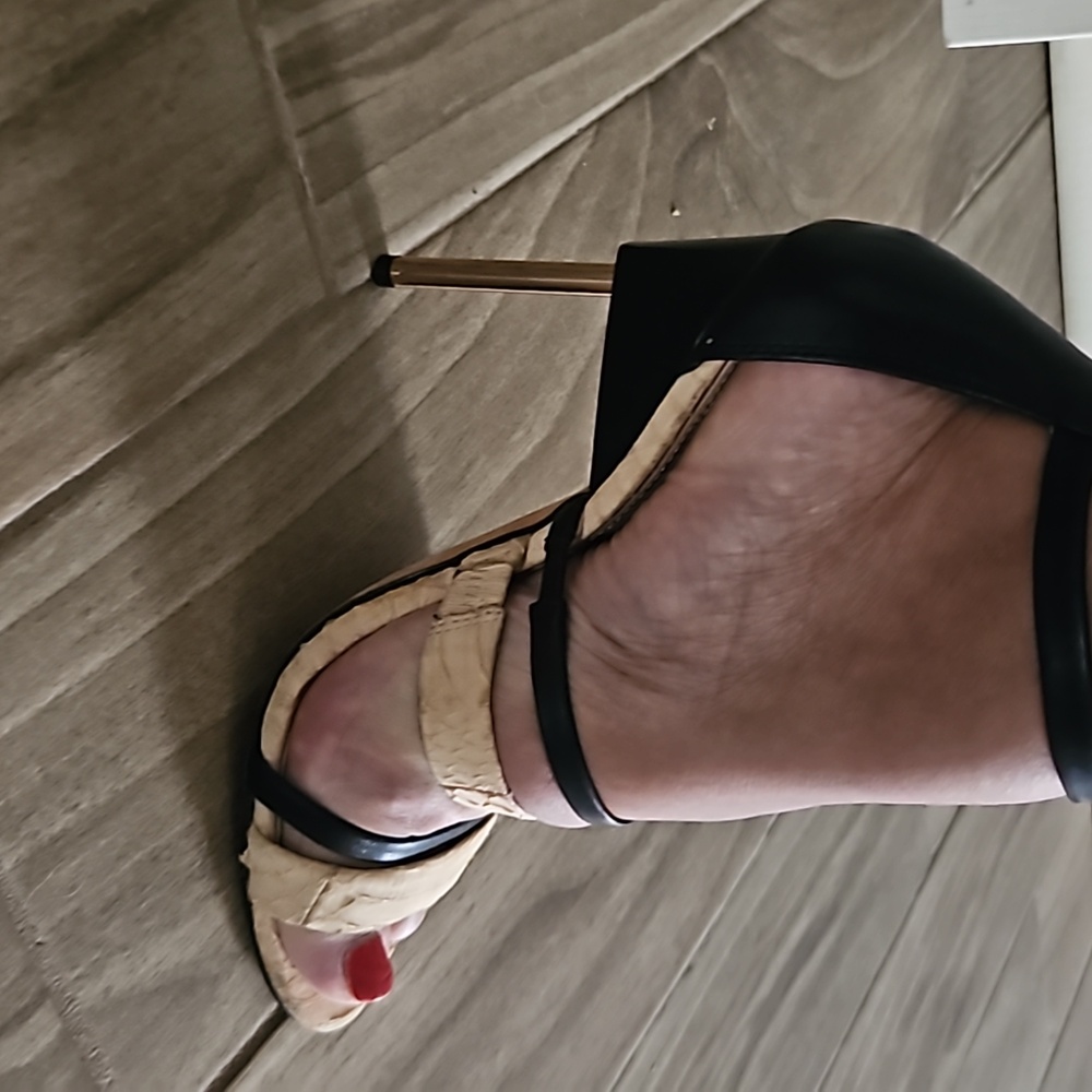 BCBG sandals